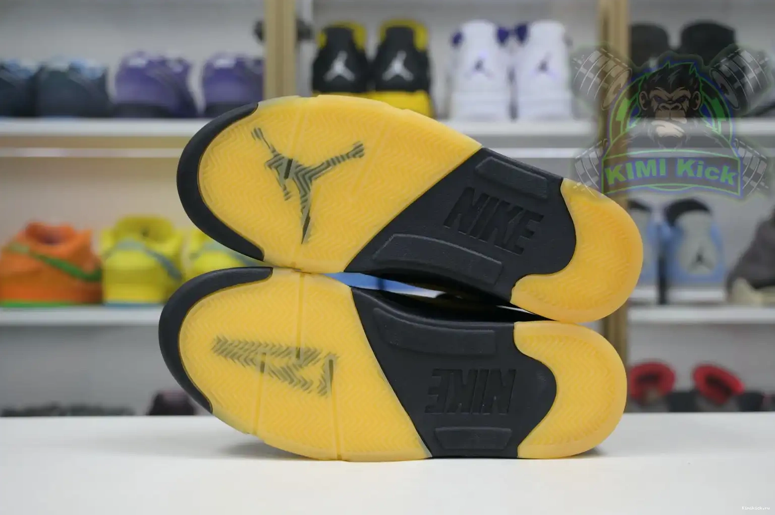 x MANIÉRE 5 Jordan Kimikick A Air MA 0510
